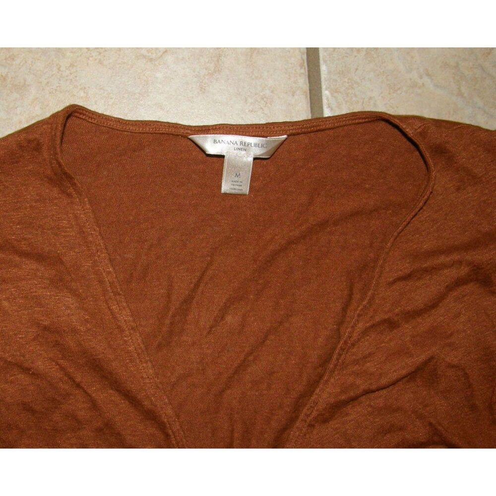 BANANA REPUBLIC Cedar Brown Sz Medium Stretchy Linen Mock Wrap Cropped Shirt - Picture 2 of 3